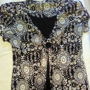 Like New! Size 14 Dress barn Black & White Top